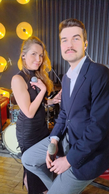 Oprawa muzyczna imprez. Cover band zespół muzyczny na imprezy taneczne i bankiety. Oprawa muzyczna imprez. Cover band zespół muzyczny na imprezy taneczne i bankiety.