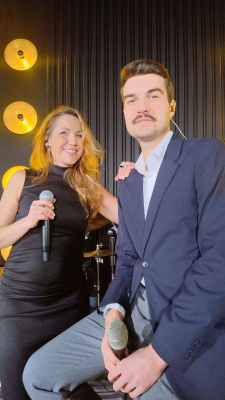 Zespół z wokalem damskim i męskim. Oprawa muzyczna imprez Hey Now Band Zespół z wokalem damskim i męskim. Oprawa muzyczna imprez Hey Now Band